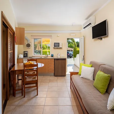 Flor Da Laranja, By Algarveblossom 公寓