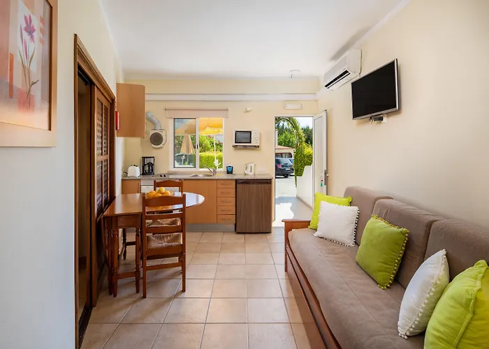 Flor Da Laranja, By Algarveblossom דירה